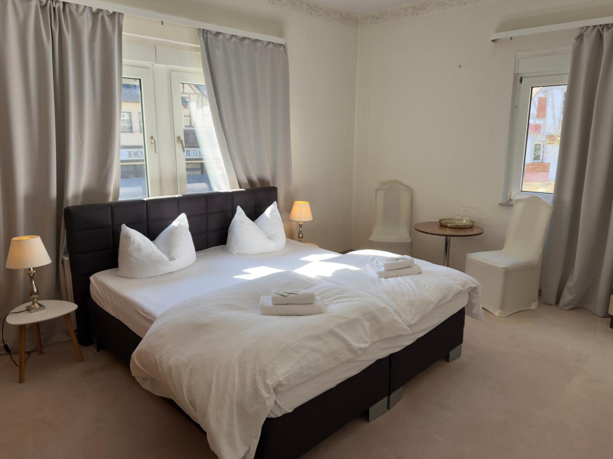 Hotel "Zur Schoenen Aussicht" Cochem Kültér fotó
