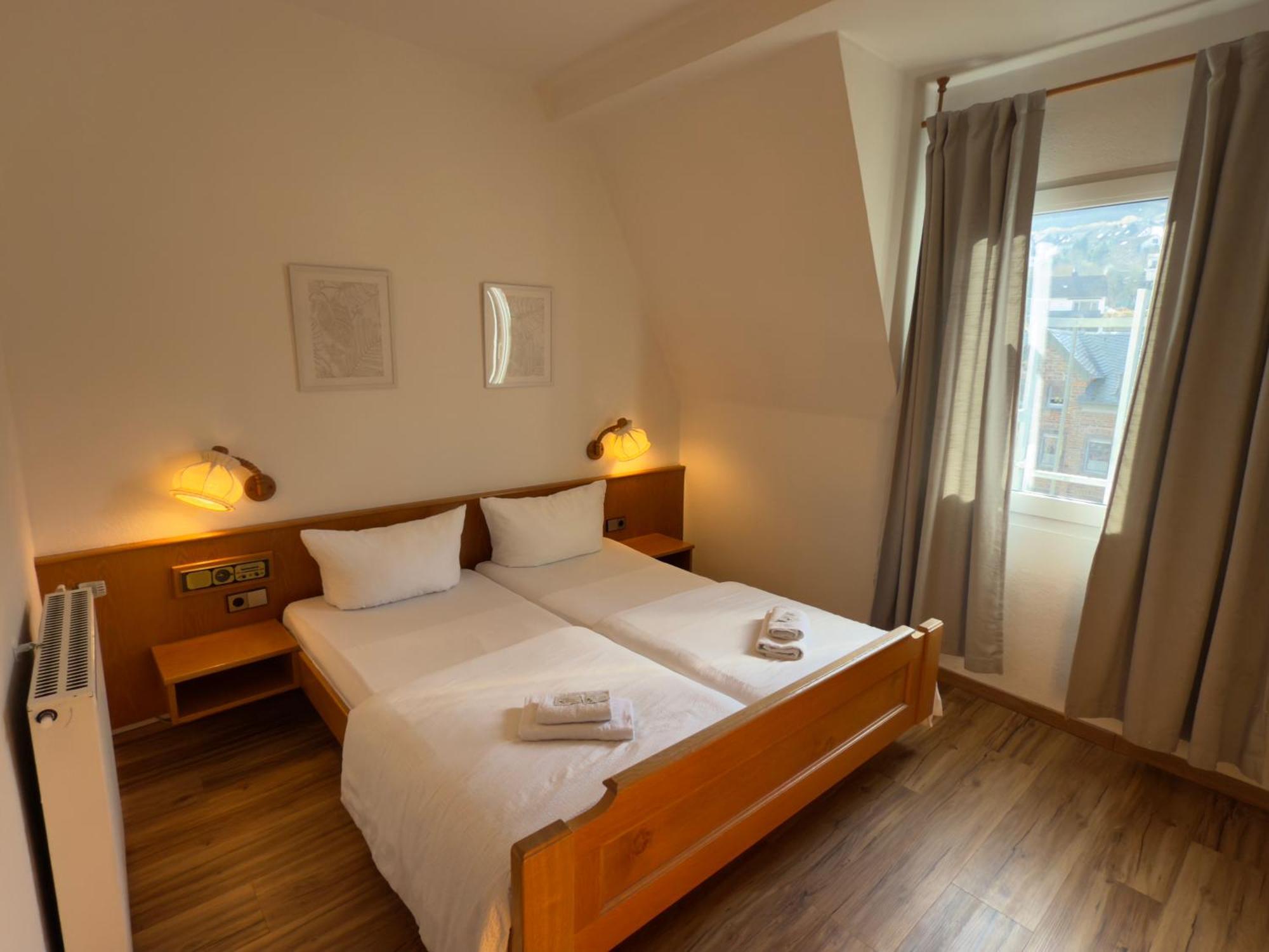 Hotel "Zur Schoenen Aussicht" Cochem Kültér fotó